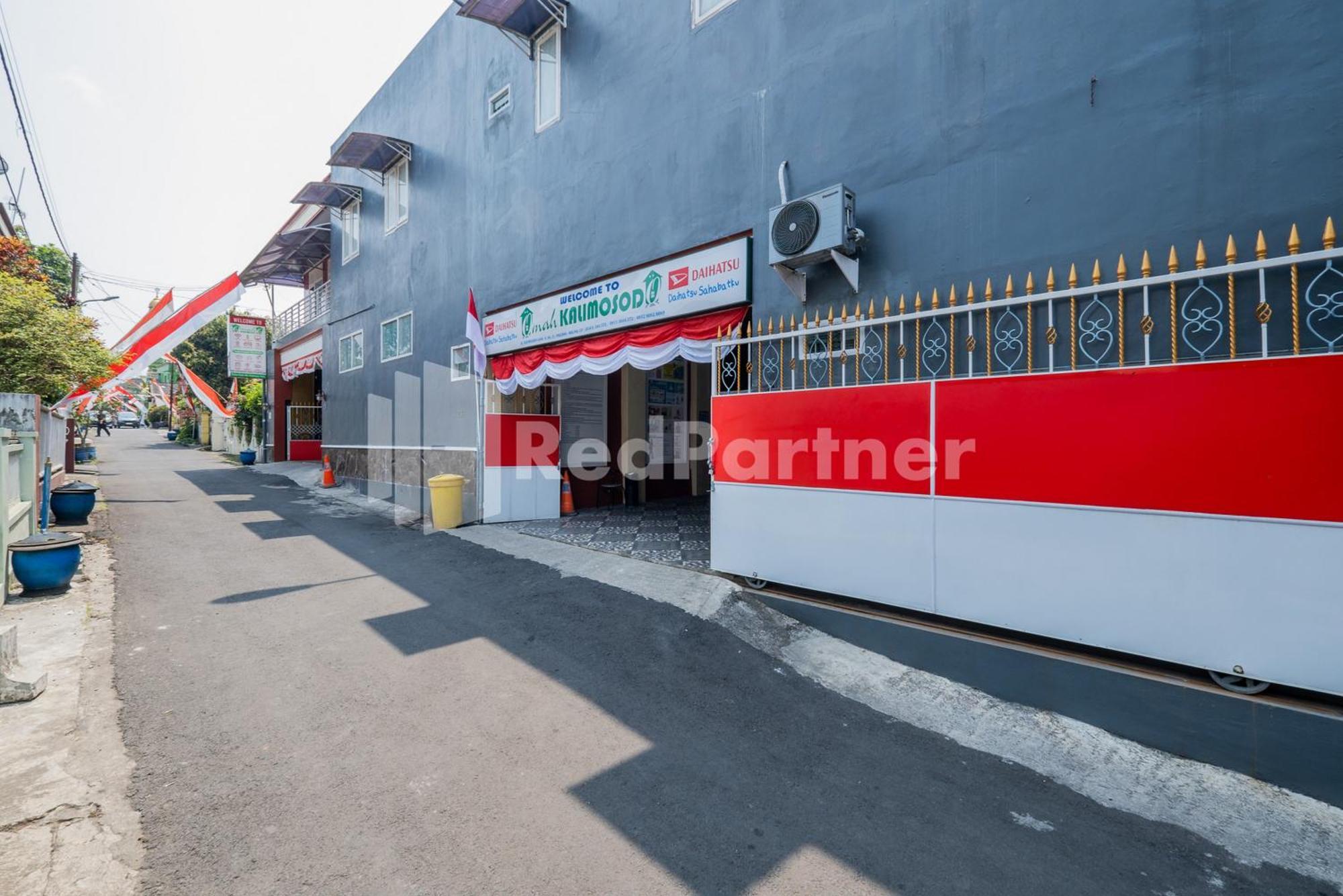 Omah Kalimosodo Mitra Reddoorz Near Stasiun Malang Kota Baru Hotel Ngoại thất bức ảnh