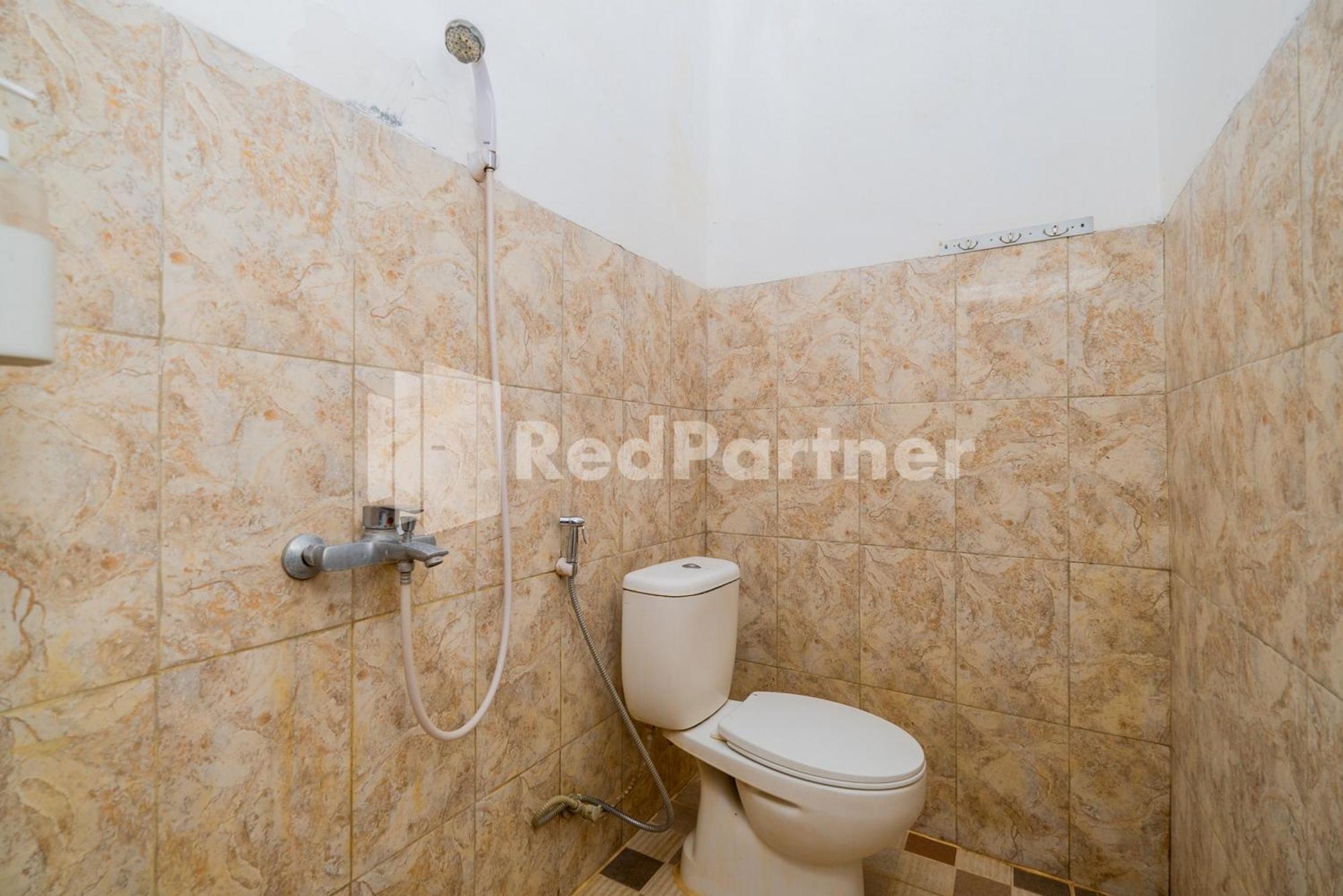 Omah Kalimosodo Mitra Reddoorz Near Stasiun Malang Kota Baru Hotel Ngoại thất bức ảnh