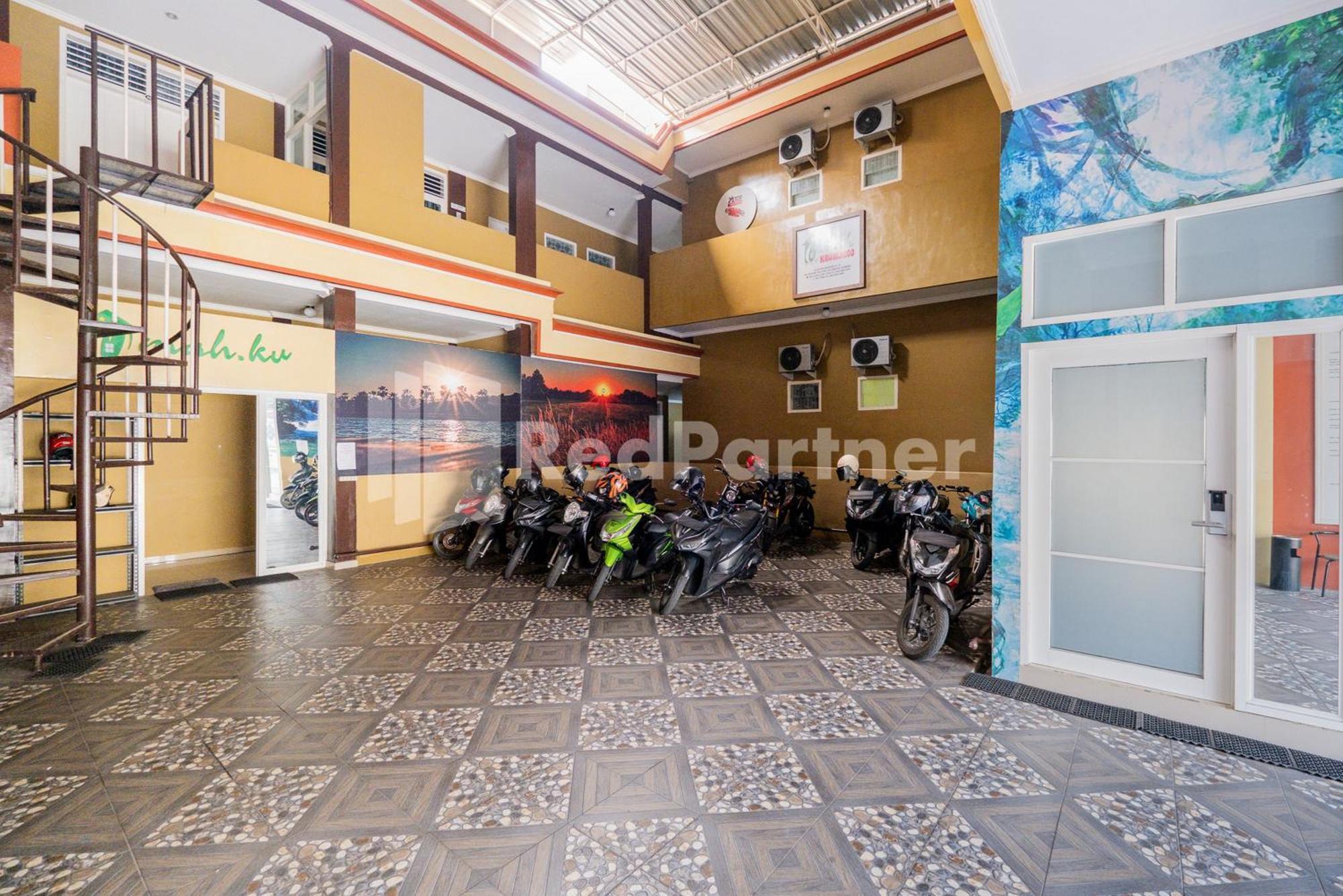 Omah Kalimosodo Mitra Reddoorz Near Stasiun Malang Kota Baru Hotel Ngoại thất bức ảnh